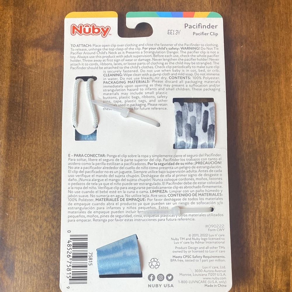 Pacifinder Pacifier Clip - Blue and Gray - Picture 2 of 4
